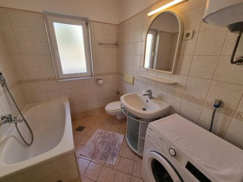 Two-Bedroom Apartment with Balcony and Sea View image 9