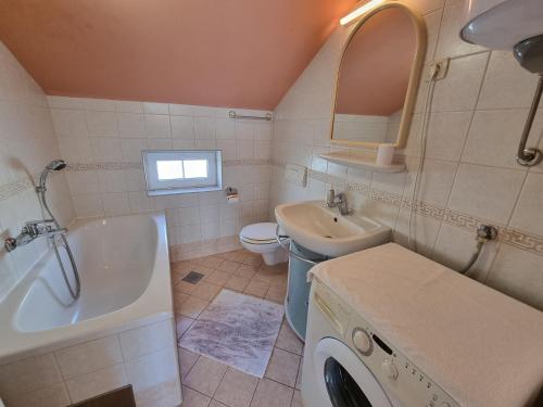 Two-Bedroom Apartment with Balcony and Sea View image 7