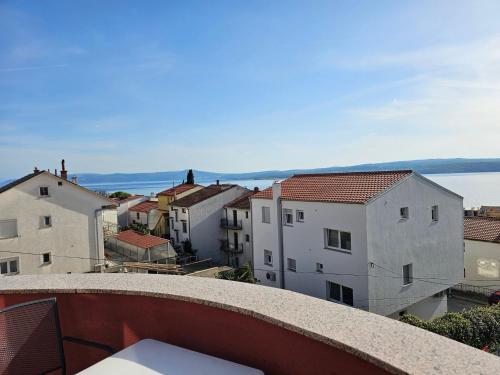 Two-Bedroom Apartment with Balcony and Sea View image 1