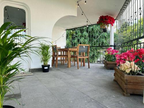 شرفة/ تراس, Casa Geranio conveniente y funcional. in Jacarandas