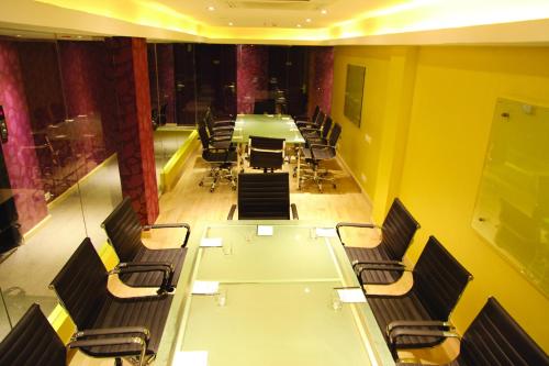 Săli de conferințe / săli de festivități, The Purple Leaf Hotels in Hyderabad