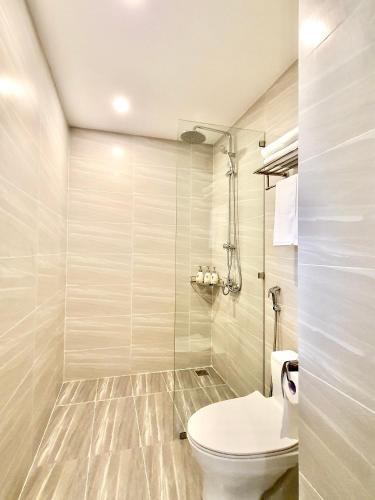 Studio Apartment image 2