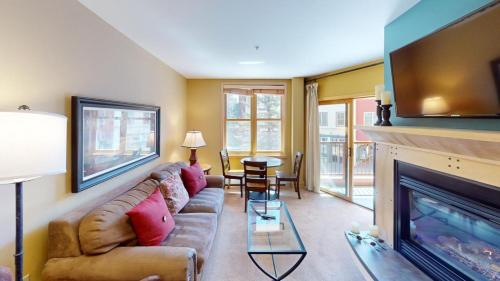 8179 Silver Mill condo