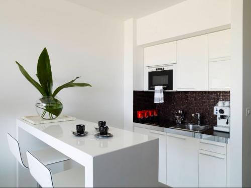 Cocina, VISIONAPARTMENTS Lausanne Rue Caroline in Lausanne