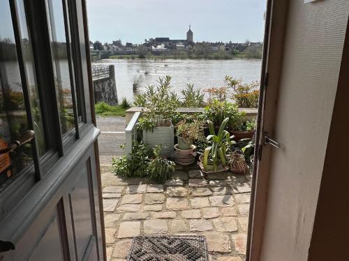 Gîte familial avec terrasse et vue sur la Loire - FR-1-590-430 (Gite familial avec terrasse et vue sur la Loire - FR-1-590-430) in Chateauneuf-sur-Loire
