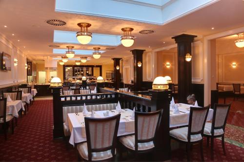 Restaurant, Luxury Spa Hotel Olympic Palace in Karlovy Vary