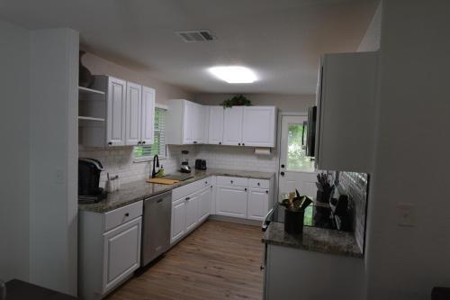 Duplex house 2214 Pine Street in Grand Prairie, USA