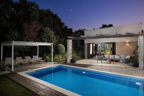 Ferienhaus mit Privatpool für 10 Personen ca 200 qm in Šišan, Istrien Südküste von Istrien, Šišan