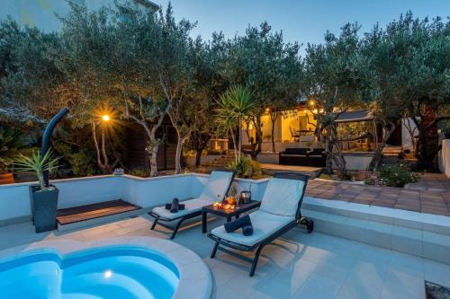 Ferienhaus mit Privatpool für 8 Personen ca 120 qm in Stari Grad, Dalmatien Mitteldalmatien