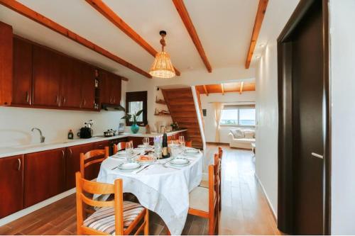 Seafront Villa Cside w BBQ and private yard in Moires