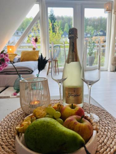 Moderner Altbau mit Infrarotsauna im Grünen (Moderner Altbau mit Infrarotsauna im Grunen) in วิทเทิน