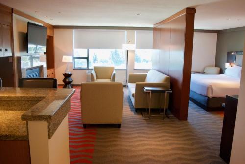 Holiday Inn Vancouver Airport Richmond, an IHG Hotel