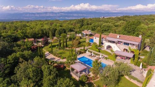 Ferienhaus mit Privatpool für 4 Personen ca 96 qm in Sveti Ivan Dobrinjski, Kvarner Bucht Krk