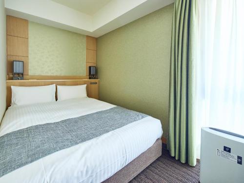 Standard Double Room - Non-Smoking image 4