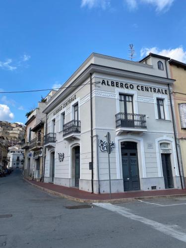 ALBERGO CENTRALE GIOIOSA IONICA - Gioiosa Ionica