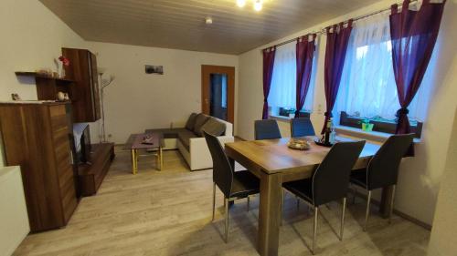 Ferienwohnung Familie Schreiter in Sehmatal