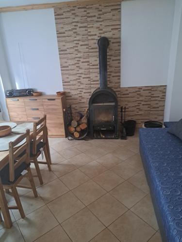 Domek u rybníka (Domek u rybnika) in Bela Pod Bezdezem