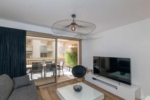 Somptueux appartement 20m plages avec vue mer - Location saisonnière - Antibes