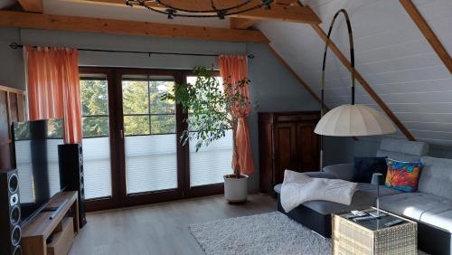 共用Lounge/電視區, Chill Haus mit Sauna und Kamin in 格羅斯克魯茨/哈維爾