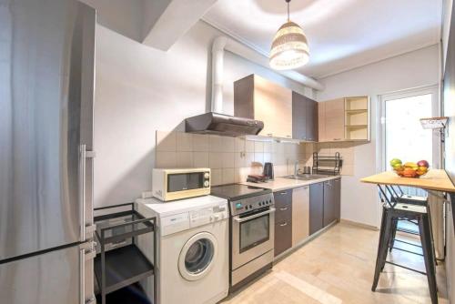 Cozy Luxury Apartment in Neos Kosmos - image 13