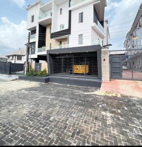 2 Bedroom Apartment in Lekki with Top Comforts