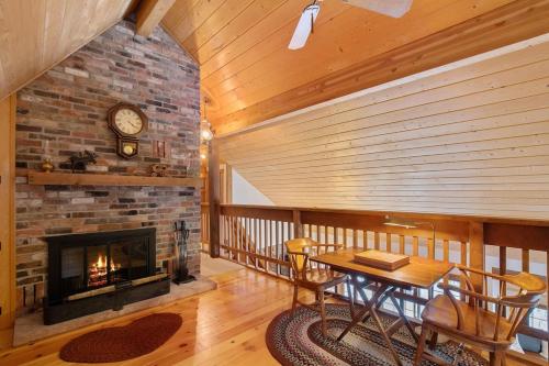 Regal Chalet Blue River Cabin Close to Breck in Blue River