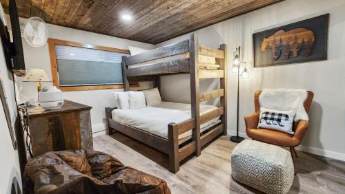 Longbranch Condo Cozy 2BDR - Walk to Main Street in Breckenridge, USA