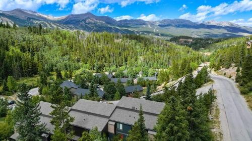 4BR Mt Baldy Townhome On Bus Route in Sally Barber