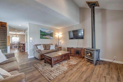 3BD on FREE Bus Route, Min to Slopes & Downtown! in Breckenridge, USA