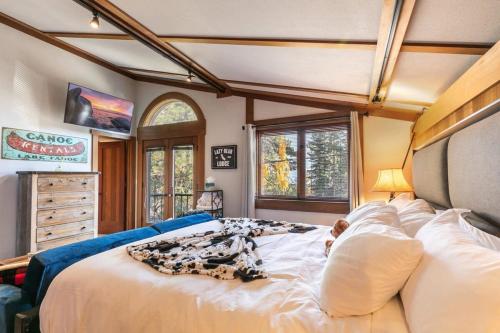 Studio with Incredible Location in Tahoe City