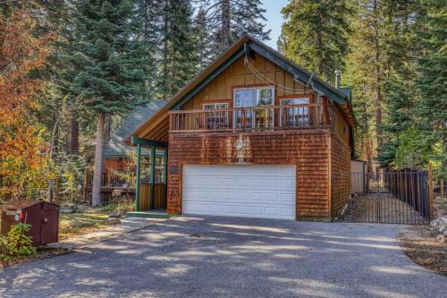 Serene 5BDR Near Beach and Forest Trails Serene 5BDR Near Beach and Forest Trails