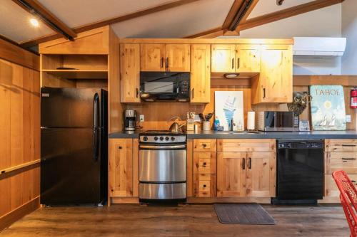 Studio with Incredible Location in Tahoe City