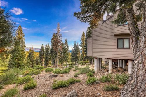 Stylish 2BD in Carnelian Bay Stylish 2BD in Carnelian Bay