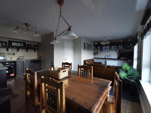 Seashell Cove Bundoran Luxurious Sea View Free Wifi Netflix Sleeps 5 in Bundoran