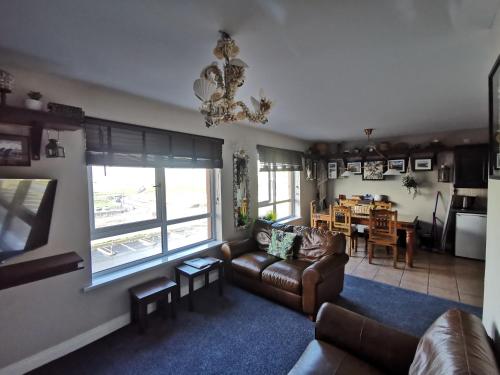 Seashell Cove Bundoran Luxurious Sea View Free Wifi Netflix Sleeps 5 in Bundoran