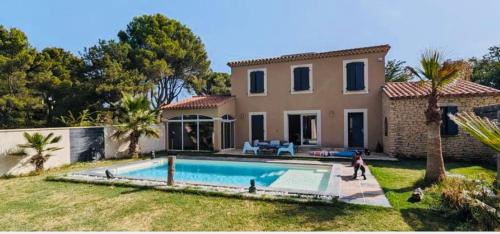 Villa dans les pins - Location, gîte - Carpentras