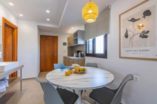 Kitchen, Anna Studio in Gazi