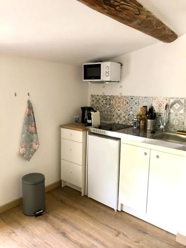 Logement neuf et climatisé, au coeur du village (Logement neuf et climatise, au coeur du village) in Saint-Didier