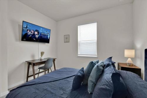 Charming Retreat - image 14