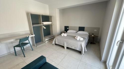 Apartment with Terrace image 5