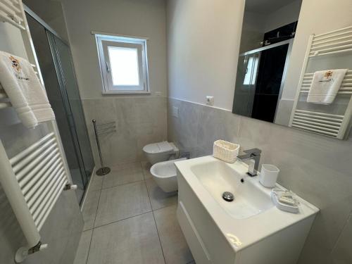 Apartment with Terrace image 8