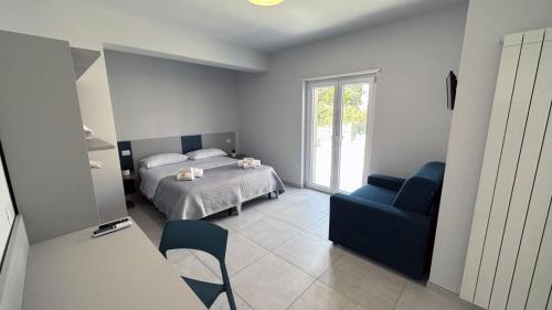 Apartment with Terrace image 4