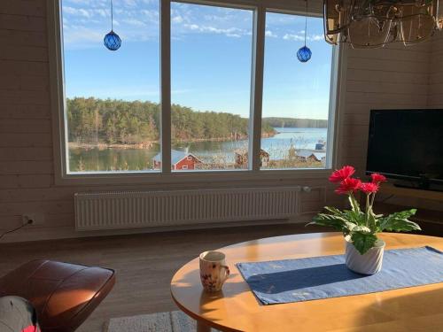 Kalles, skärgårdsidyll med utsikt över Hamnsundet, Saltvik (fotografie 5)