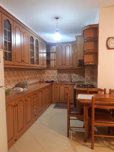 Emily House – khách sạn tại Fier
