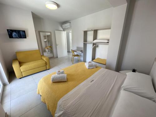 Apartment with Balcony image 9