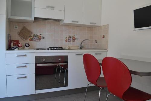 Ferienwohnung für 4 Personen ca 45 qm in Srima, Dalmatien Norddalmatien - b60464