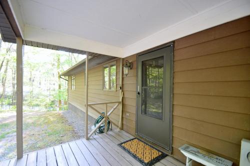 Chesnutt Cabin on the Cacapon River