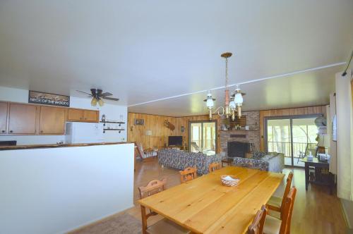 Chesnutt Cabin on the Cacapon River