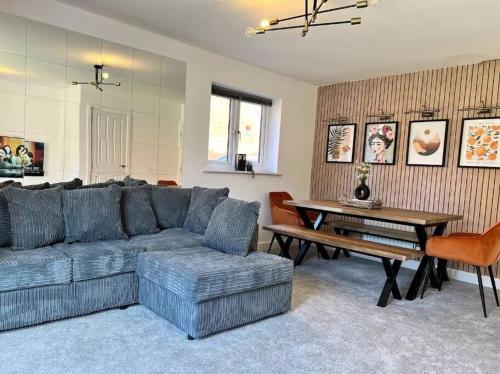 Luxury Renovated House gîte à louer Winnersh Railway Station