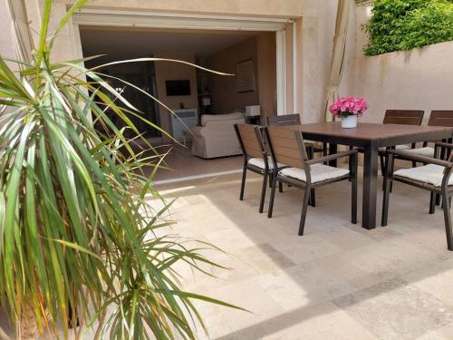 Balcony/terrace, Maison Gamine mit privatem Pool in Cogolin